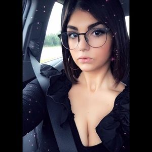 Meet your Posher, Christina